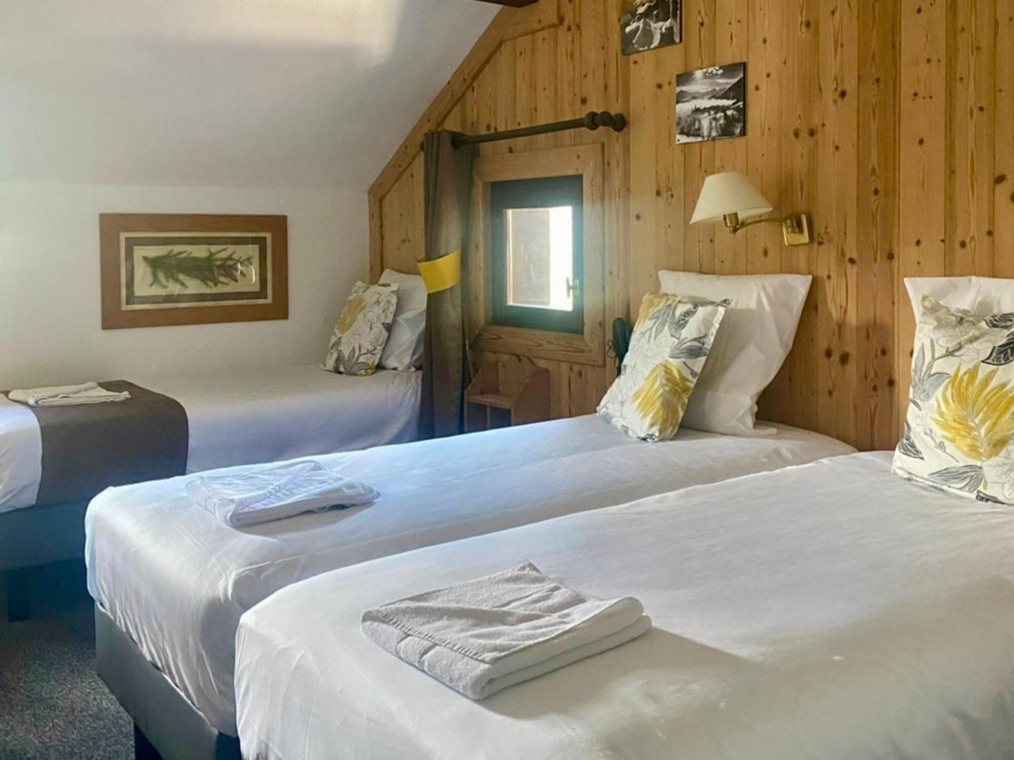 Hotel Club "Les Carrettes" วัลเมนิเย ภายนอก รูปภาพ